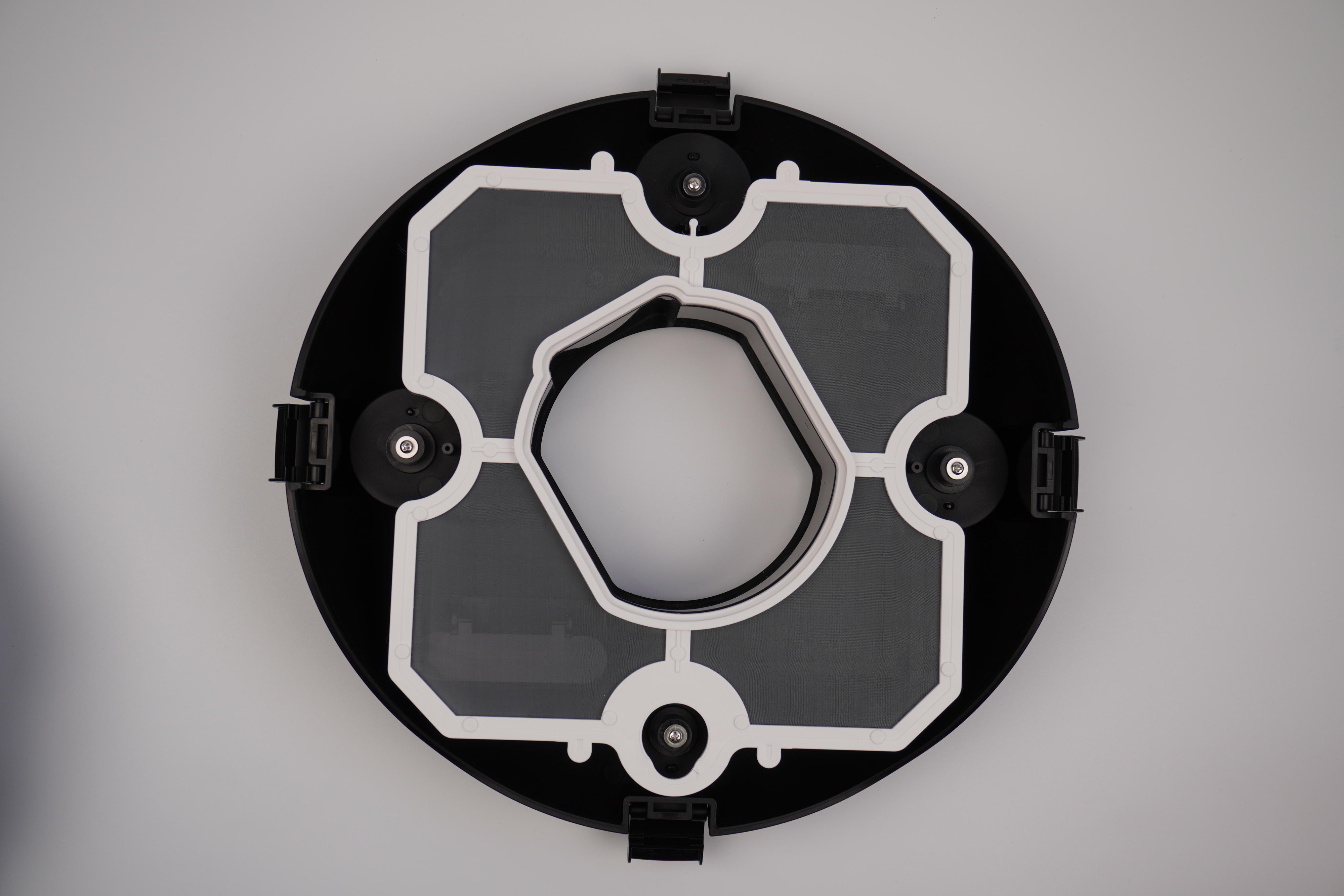 Wireless Robotic Pool Cleaner - Affordable &amp; Efficient